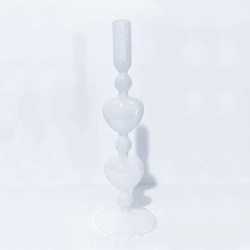 Roter Glas-Kerzenhalter in Herzform für Stabkerzen - Scheinraum.de