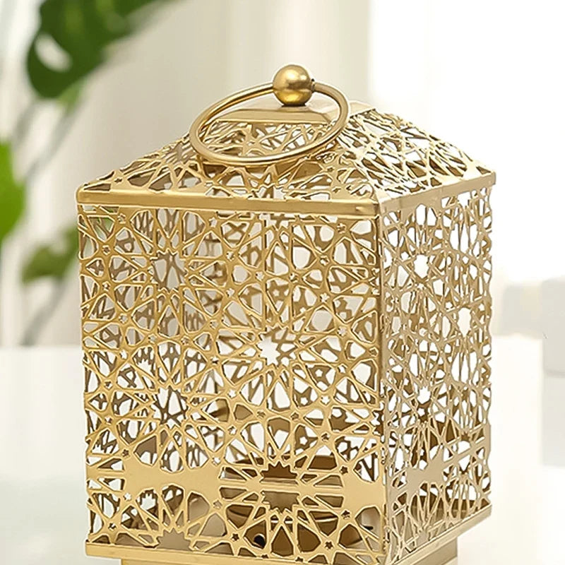 Messing-Kerzenhalter in Laternenform, 9 x 16 cm - Scheinraum.de