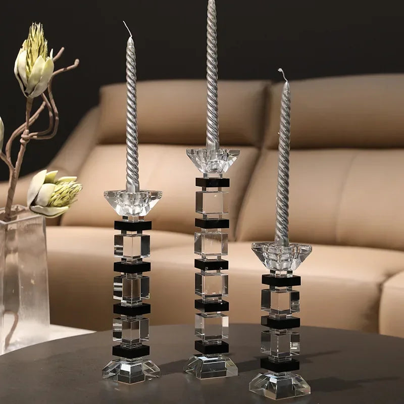 Geometrischer Kerzenhalter aus Kristallglas - Scheinraum.de