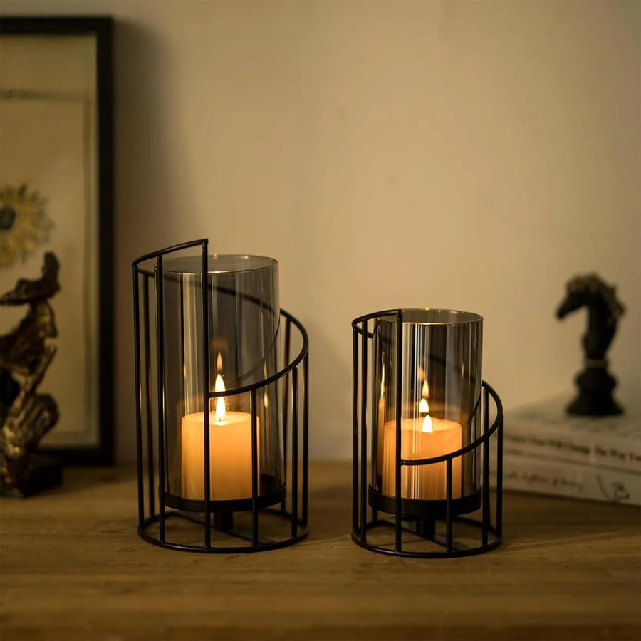 2er-Set geometrische Kerzenhalter aus Metall mit Spiralglas - Scheinraum.de